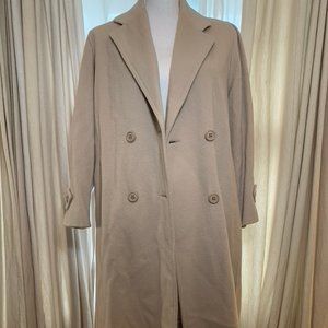 Vintage Del Costa Long Overcoat Taupe women's size 6 Pleated shoulders 80s